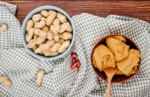 Read more about the article Unt de arahide Homemade – Rețetă de unt de arahide cu curmale