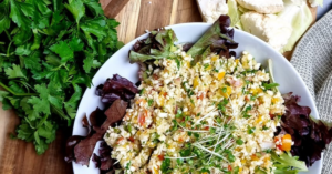 Read more about the article Tabbouleh raw vegan din conopidă