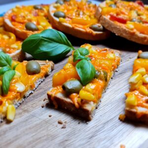 Read more about the article Pizza pe felii de pâine