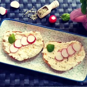 Read more about the article Cremă de brânză cu ou