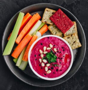 Read more about the article Hummus cu sfeclă roșie