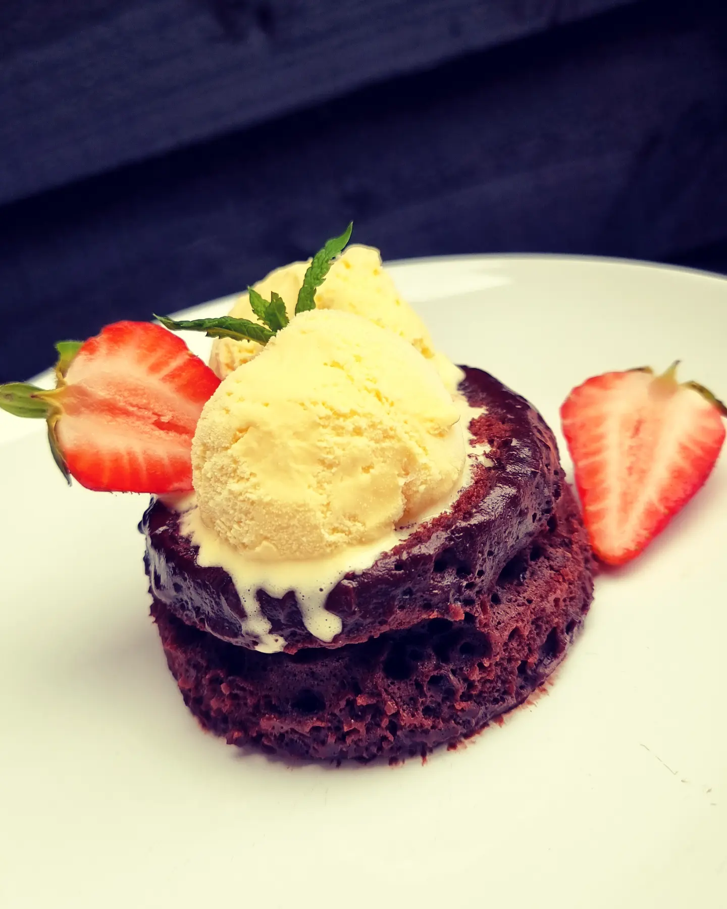 You are currently viewing Brownie vegană la minut