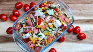 Read more about the article Salată de paste cu somon afumat